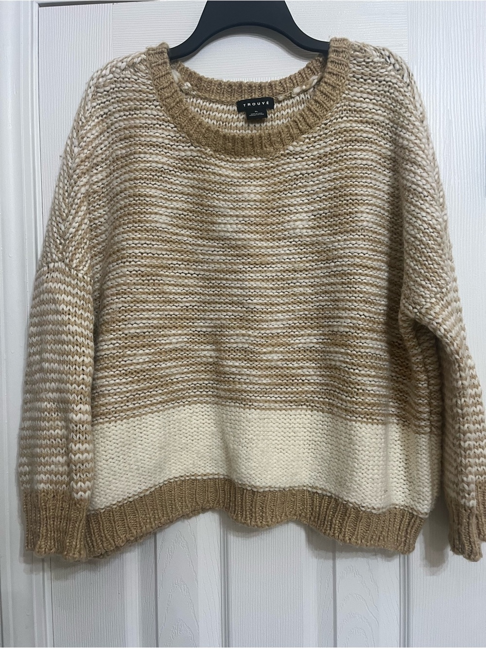 Trouve Wool Blend Two-Tone Cream and Tan Crewneck Sweater - XL